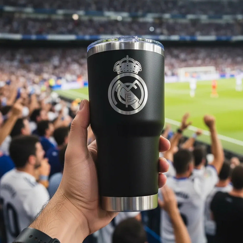 Vaso Termo Real Madrid Champions Láser Acero Inoxidable 30oz Negro Vaso Termo Real Madrid Champions Láser Acero Inoxidable 30oz