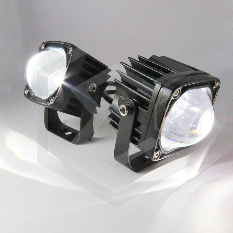 Par De Faros Con Lupa  10-30v Cuadrado Blanco/ambar 23000lm