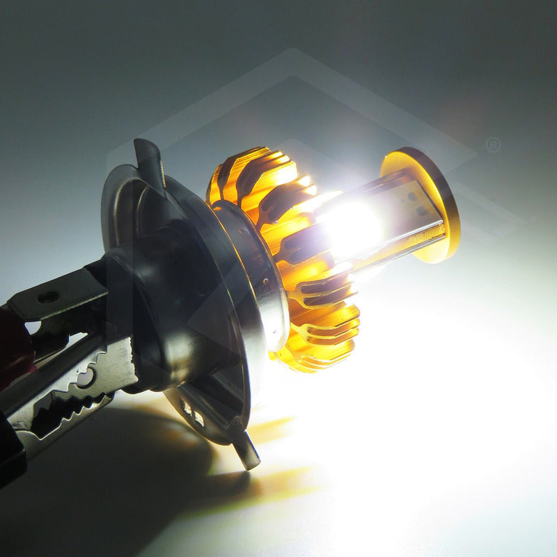 Foco De Carro/moto H4 2 Polos Ba20d Con Luz Led 4 Caras 15w